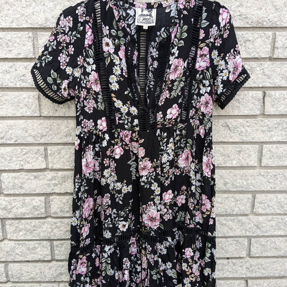 JAASE Bohemian Summer Dress Size Medium Black Floral Peek A Boo Trim Festival